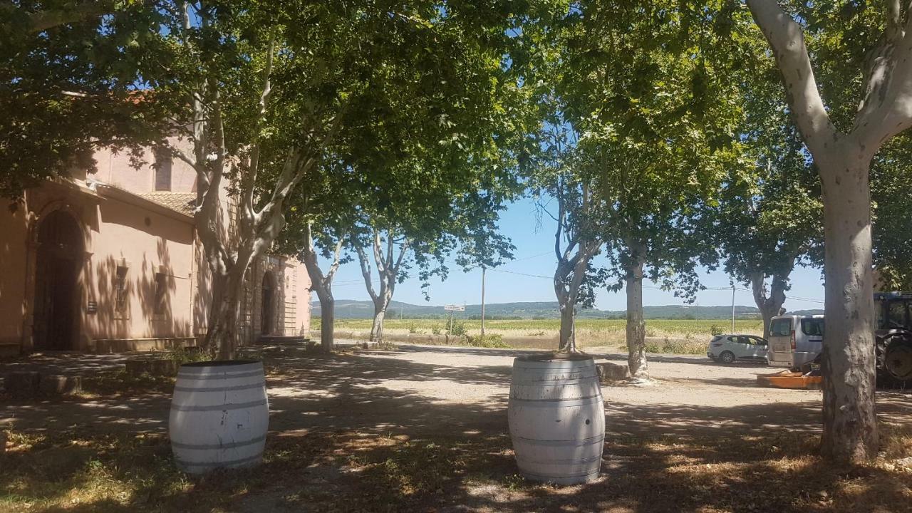 Gite De Mougeres Caux Esterno foto